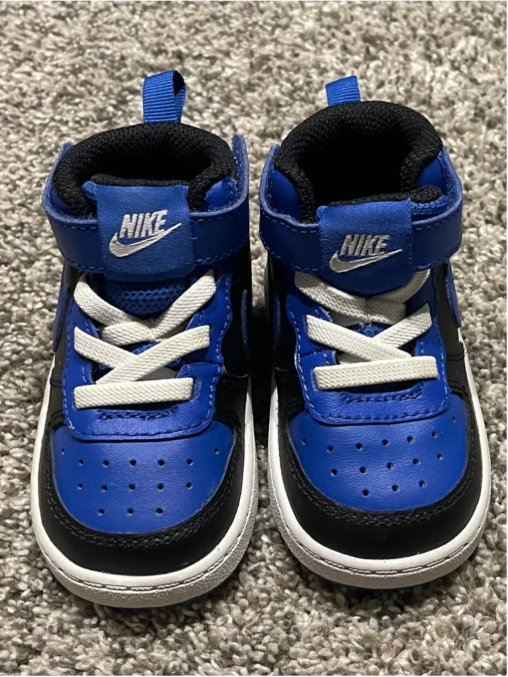 Nike toddler court